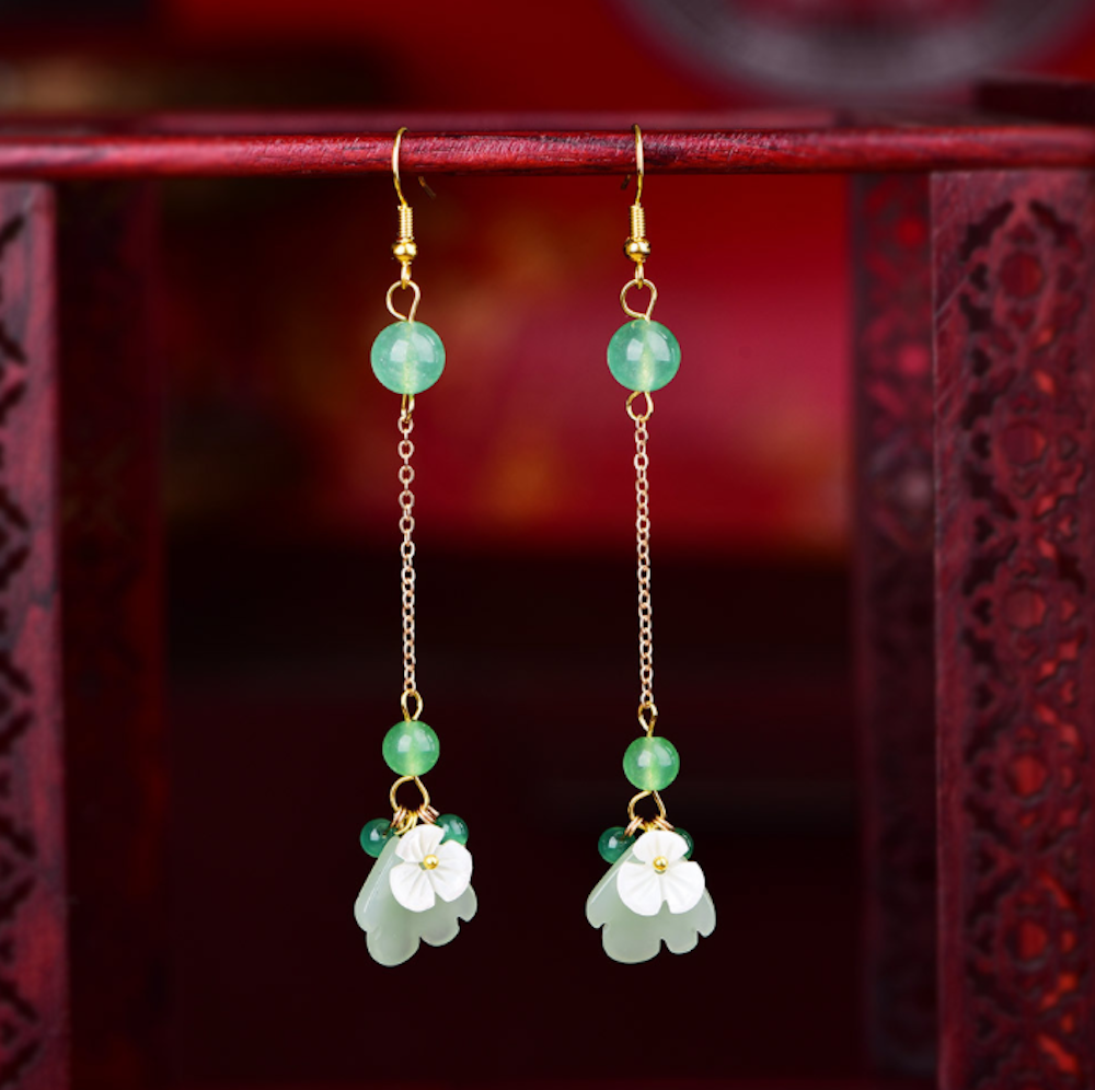 Vintage Green Jade Earrings Flower Long Dangle Earrings
