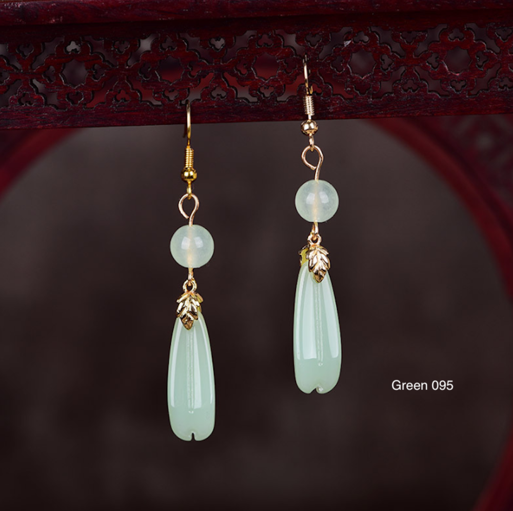 Vintage Green Jade Earrings Flower Long Dangle Earrings
