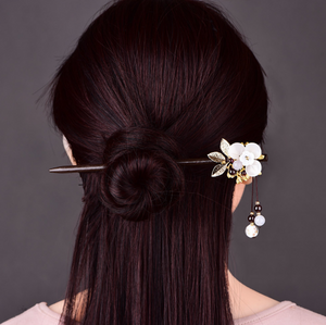 Vintage White Flower Gold Leaves Wood Hair Stick Minimalist Tassels Hair Stick Hair Holder - Zealer