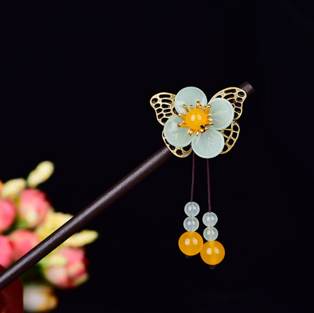 Vintage Green Flower Wood Hair Stick Minimalist Butterfly Tassels Hair Stick Hair Holder