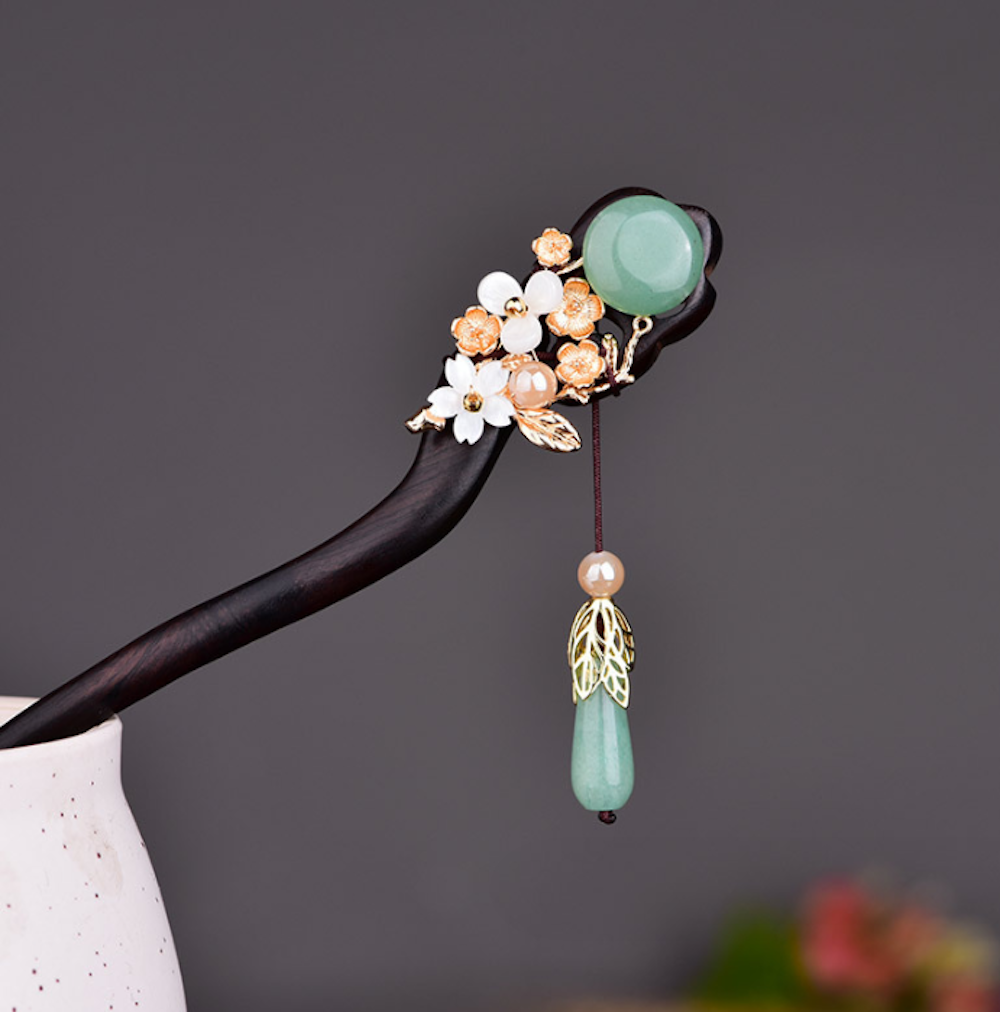 Vintage Green Jade Flower Wood Hair Stick Minimalist Tassels Hair Stick Hair Holder