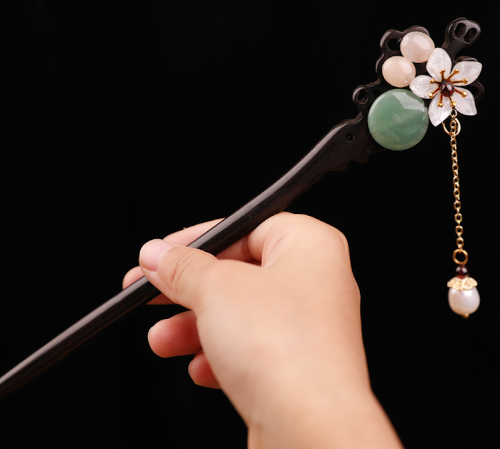 Vintage Green Jade Flower Wood Hair Stick Minimalist Tassels Hair Stick Hair Holder