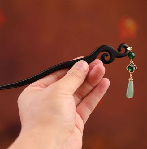 Vintage Green Jade Clover Wood Hair Stick Minimalist Tassels Hair Stick Hair Holder
