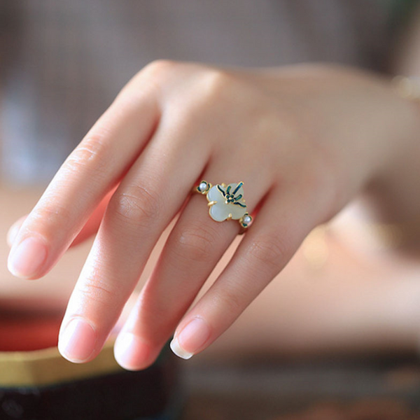 Vintage Clover Ring Minimalist Bead Ring White Jade Ring Palace Ring
