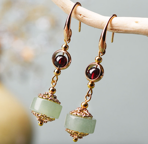 Vintage Green Jade Earrings Flower Short Dangle Earrings